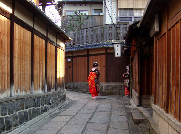 京都は祇園周辺 先斗町 木屋町通り 河原町通り の人気観光スポットを紹介しています